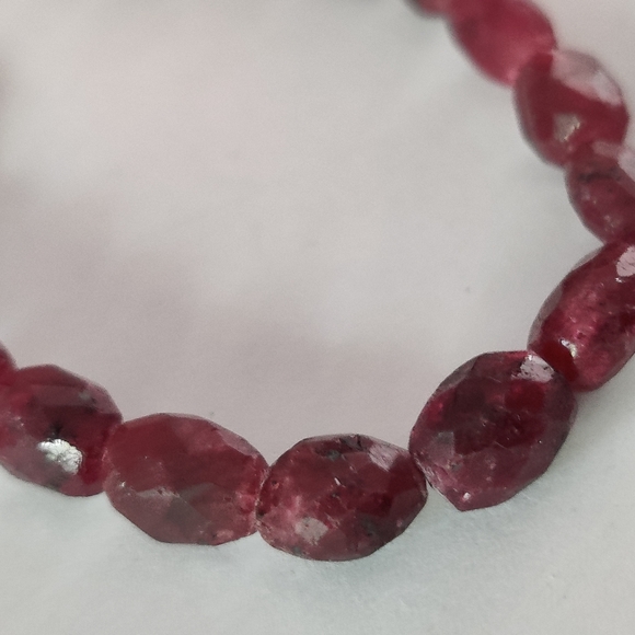 Genuine Faceted Rubies Necklace w/Sterling Silver Clasp - Picture 12 of 16